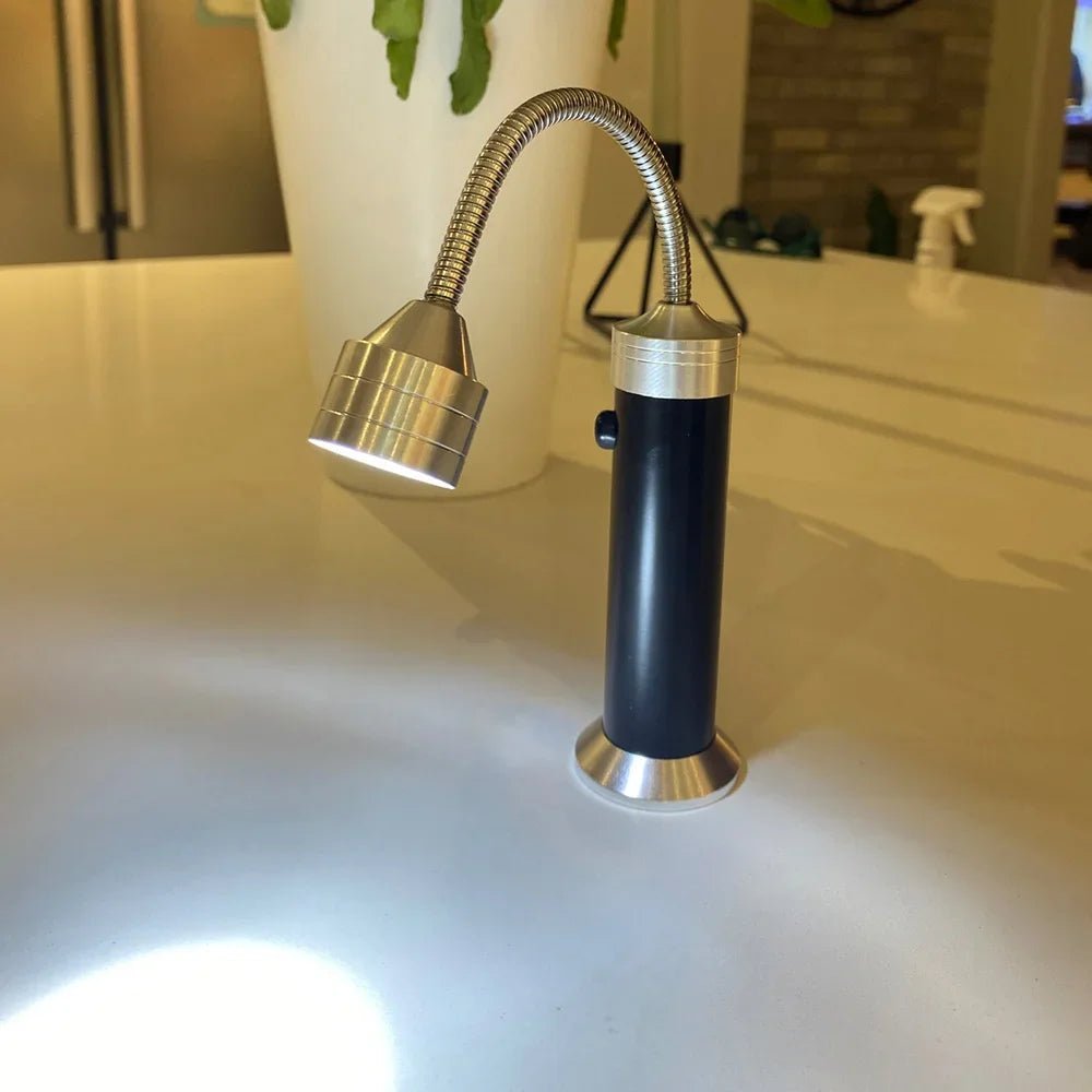 BowLift | Compact magnetic grill light with ultra-strong brightness