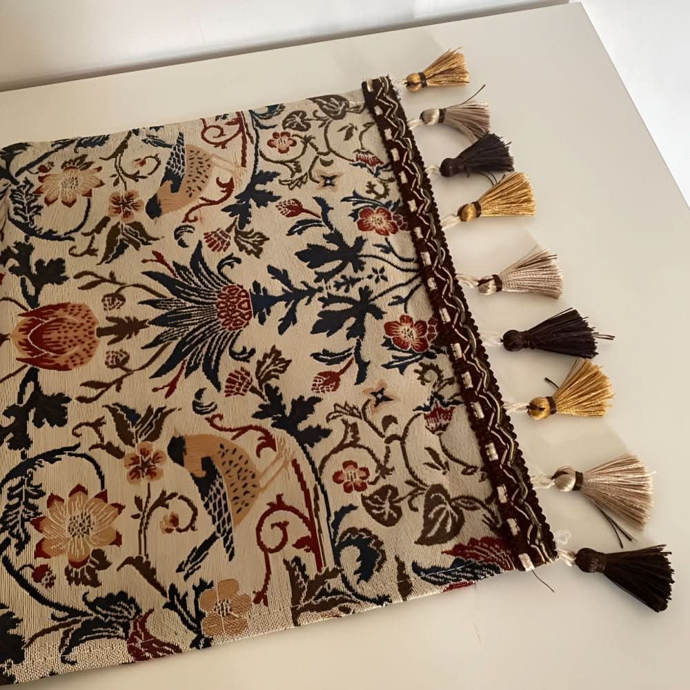 BowLift | Elegant table runner with flower and bird design