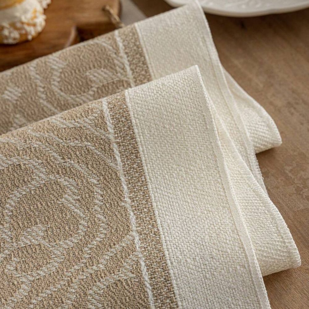 BowLift | Damask Dune Table Runner