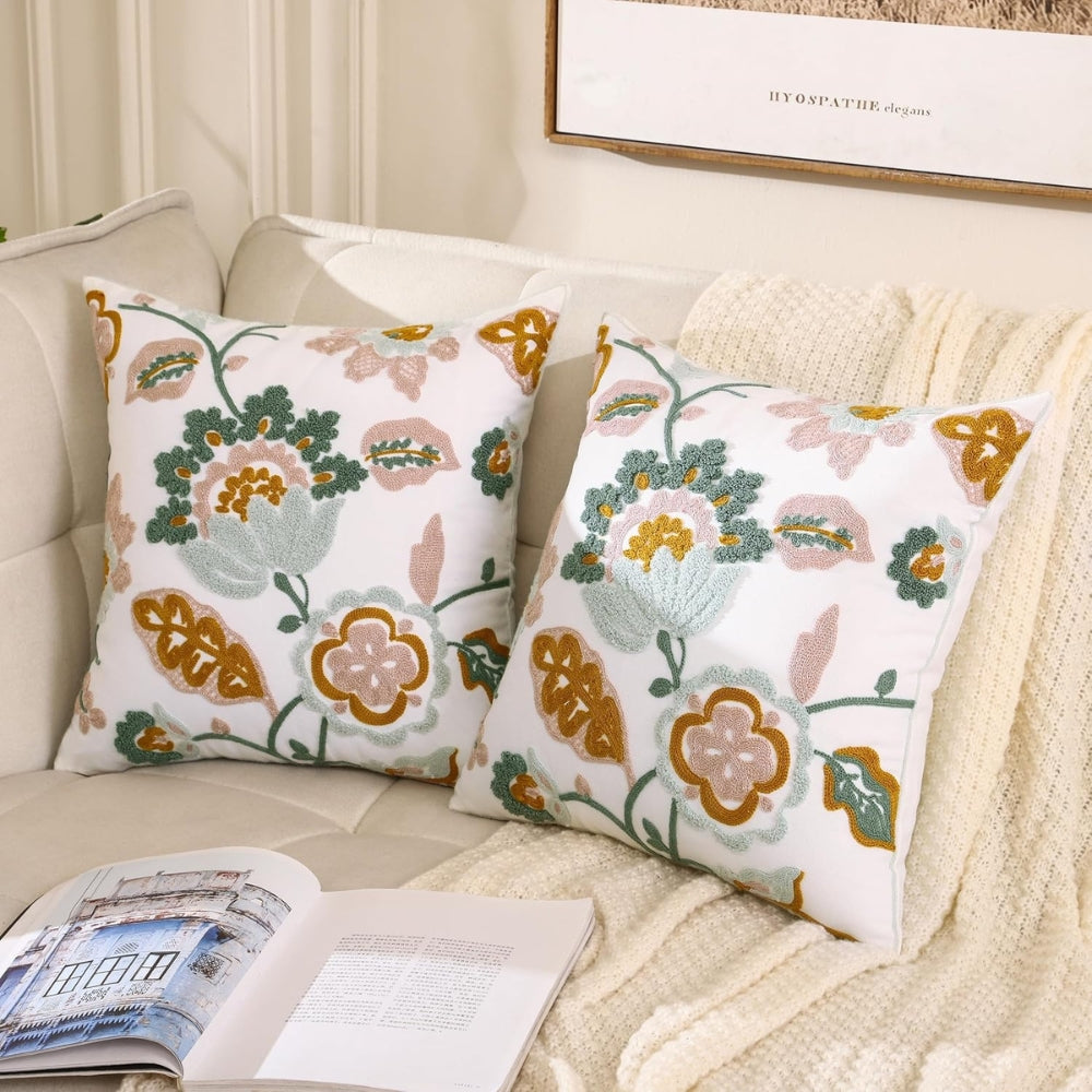 BowLift | Denza Farmhouse Floral Tufted Cushion Cover
