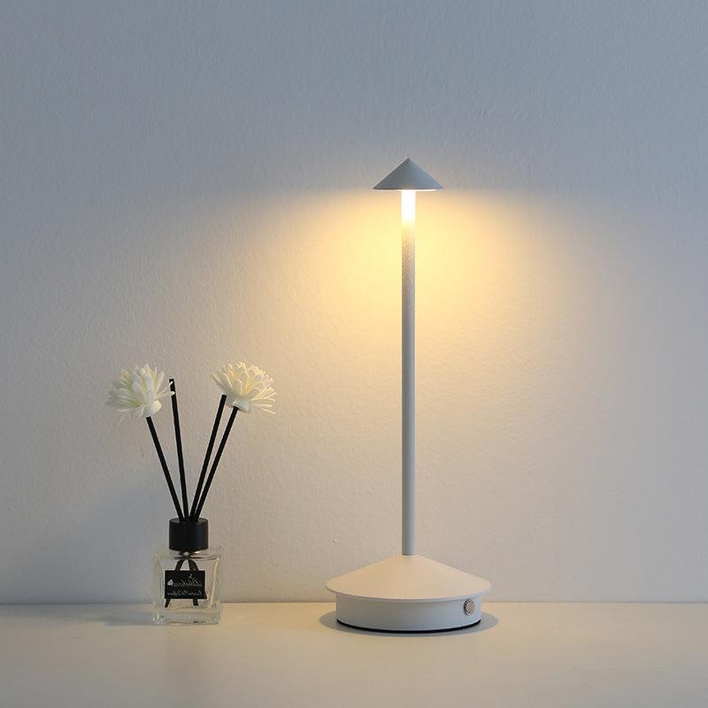 BowLift | Portable table lamp - Cordless lamp inspired by dimmable Pina Pro