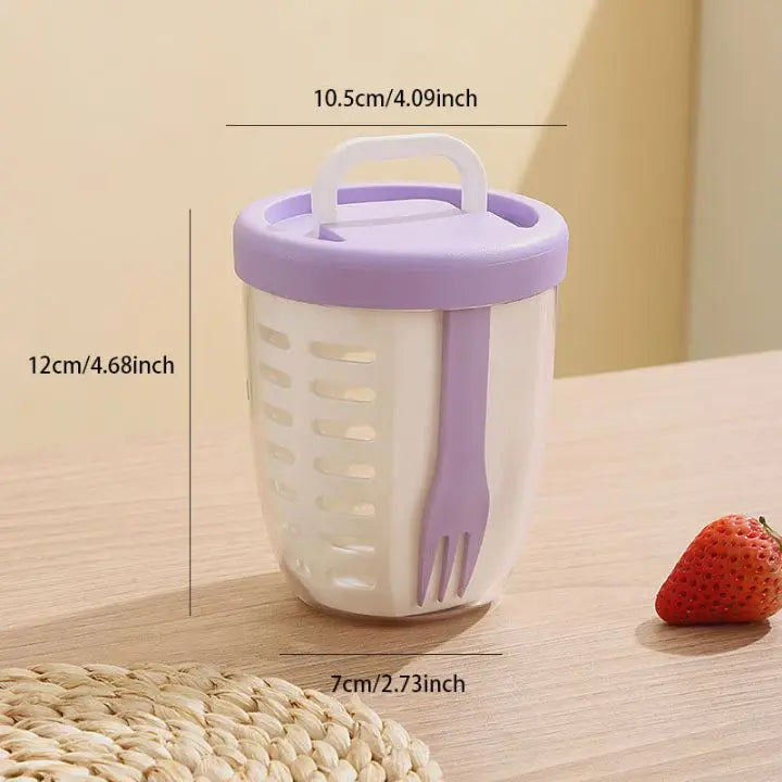 BowLift | Fruit cup with sieve & fork – Leak-proof