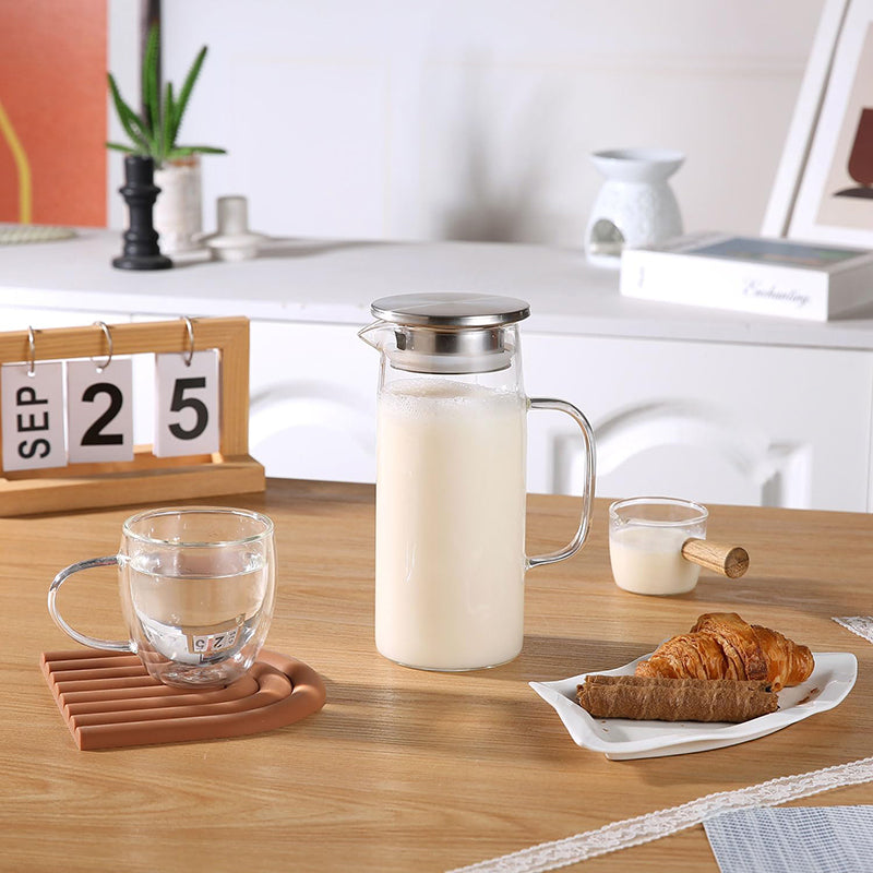 BowLift | 1000ml Glass Water Pitcher And Carafe Heat Resistant Glass Pitcher With Lid And Spout Beverage Pitchers