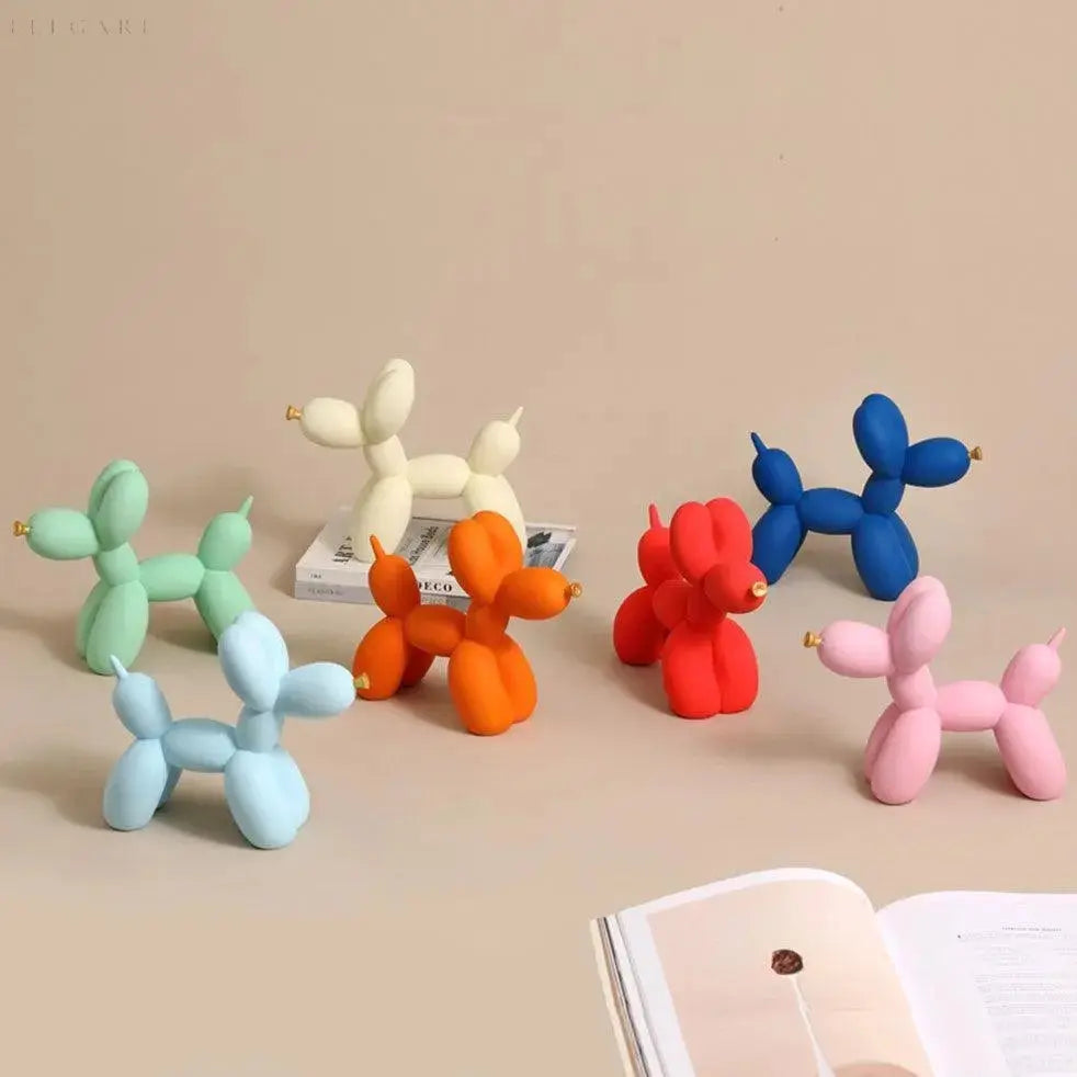 BowLift | PuffGlow - Golden Snout Balloon Sculpture