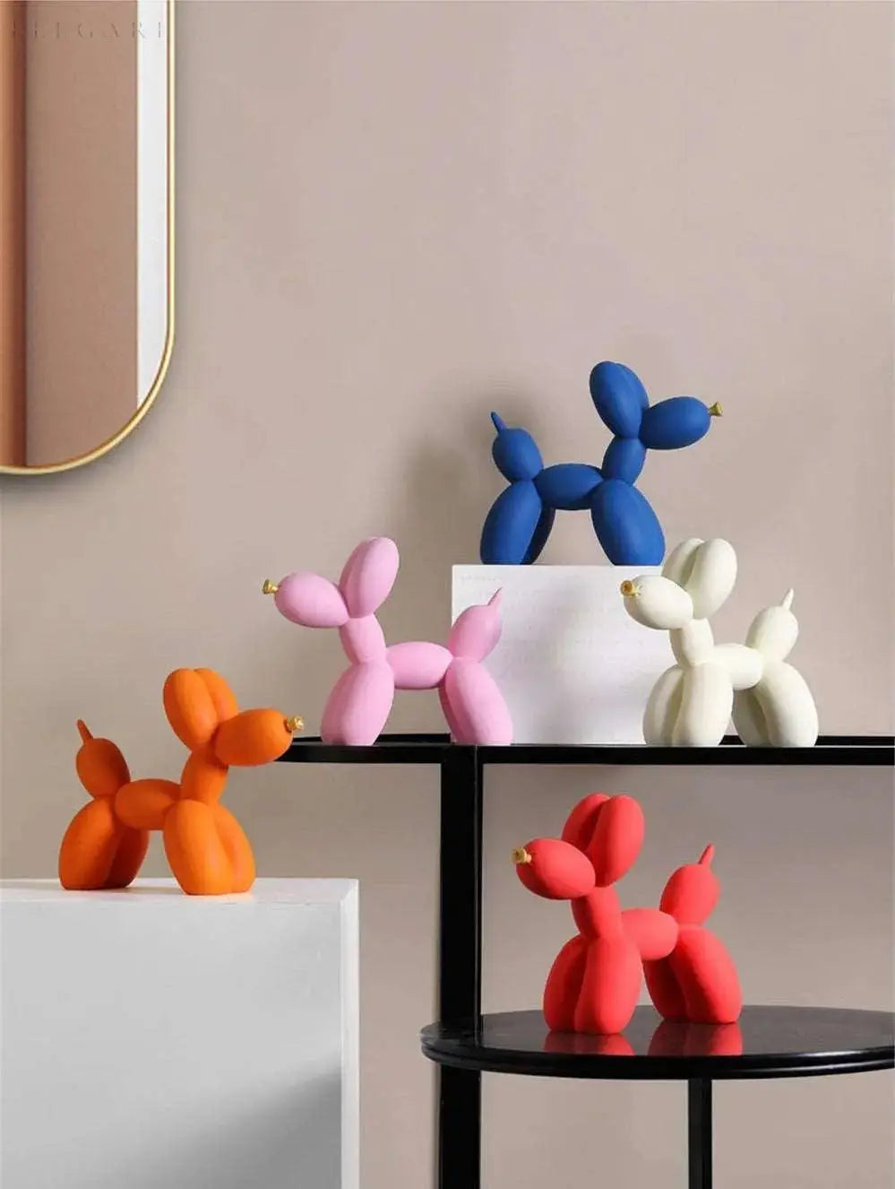 BowLift | PuffGlow - Golden Snout Balloon Sculpture
