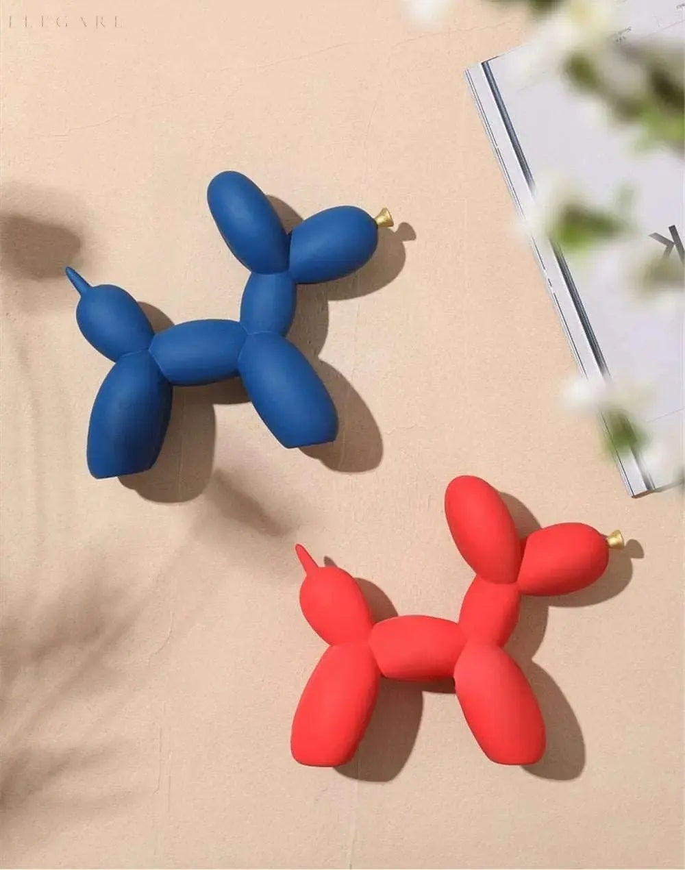 BowLift | PuffGlow - Golden Snout Balloon Sculpture