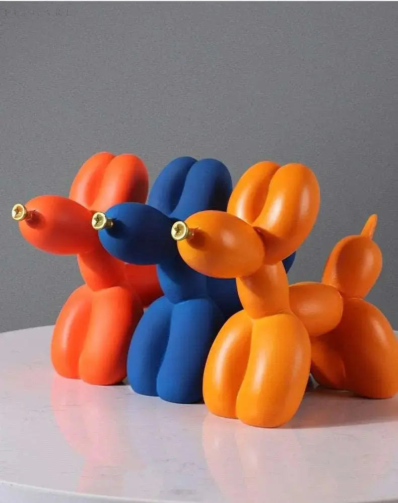 BowLift | PuffGlow - Golden Snout Balloon Sculpture