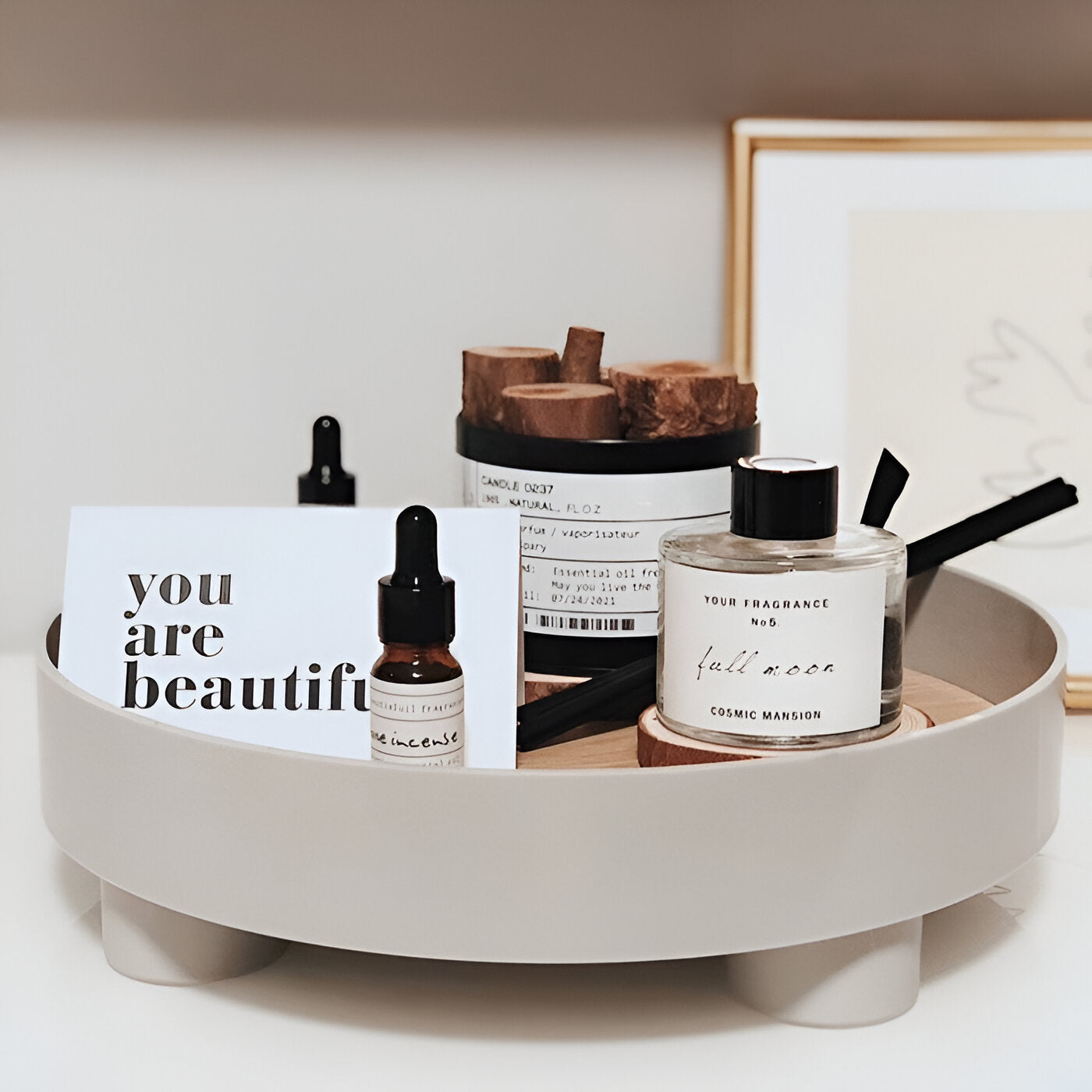 BowLift | Round Serving Tray - Decorative Tray Made of Wood - White Tray Made of Ceramic