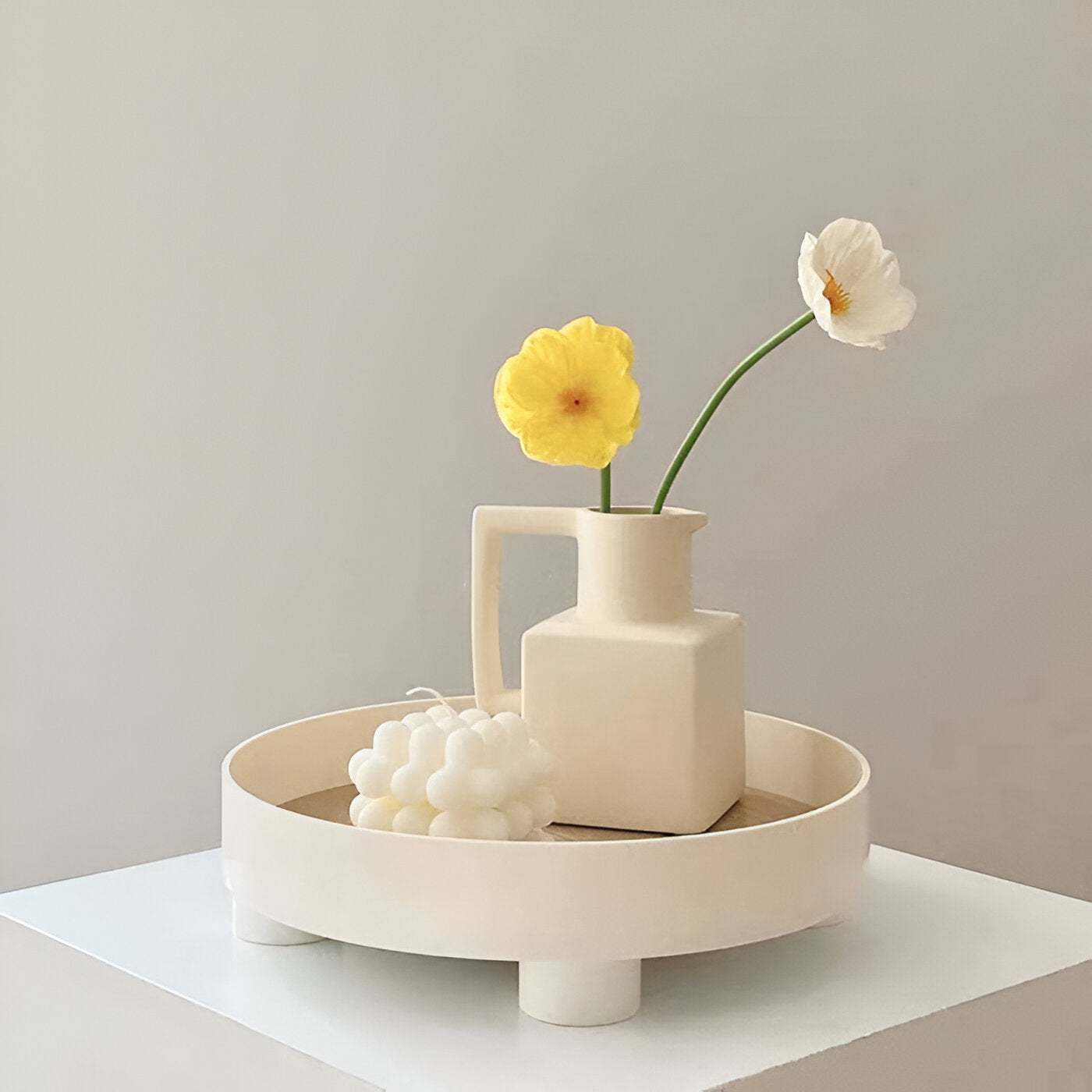 BowLift | Round Serving Tray - Decorative Tray Made of Wood - White Tray Made of Ceramic