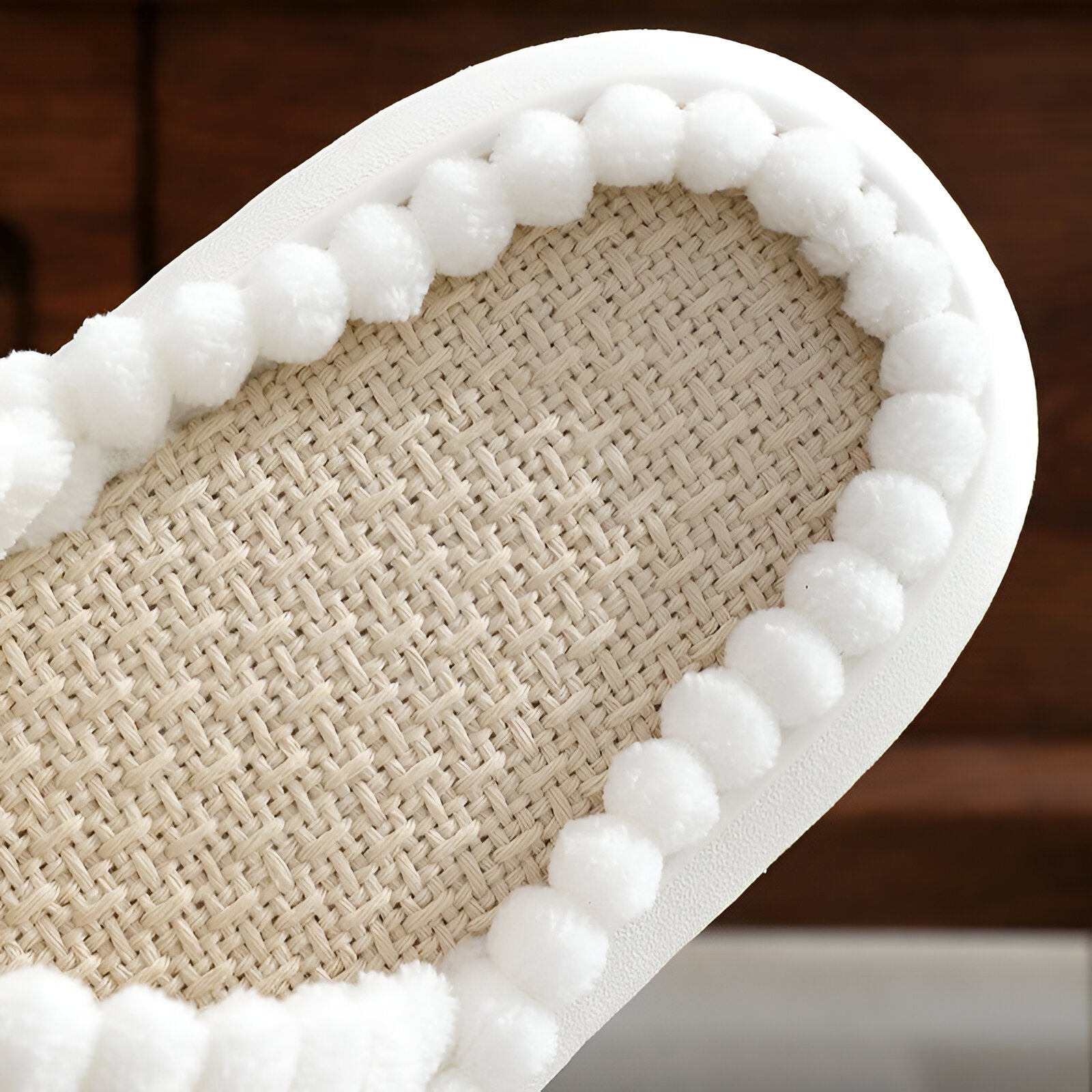 BowLift | Sofie - Lined slippers made of plush with cross band