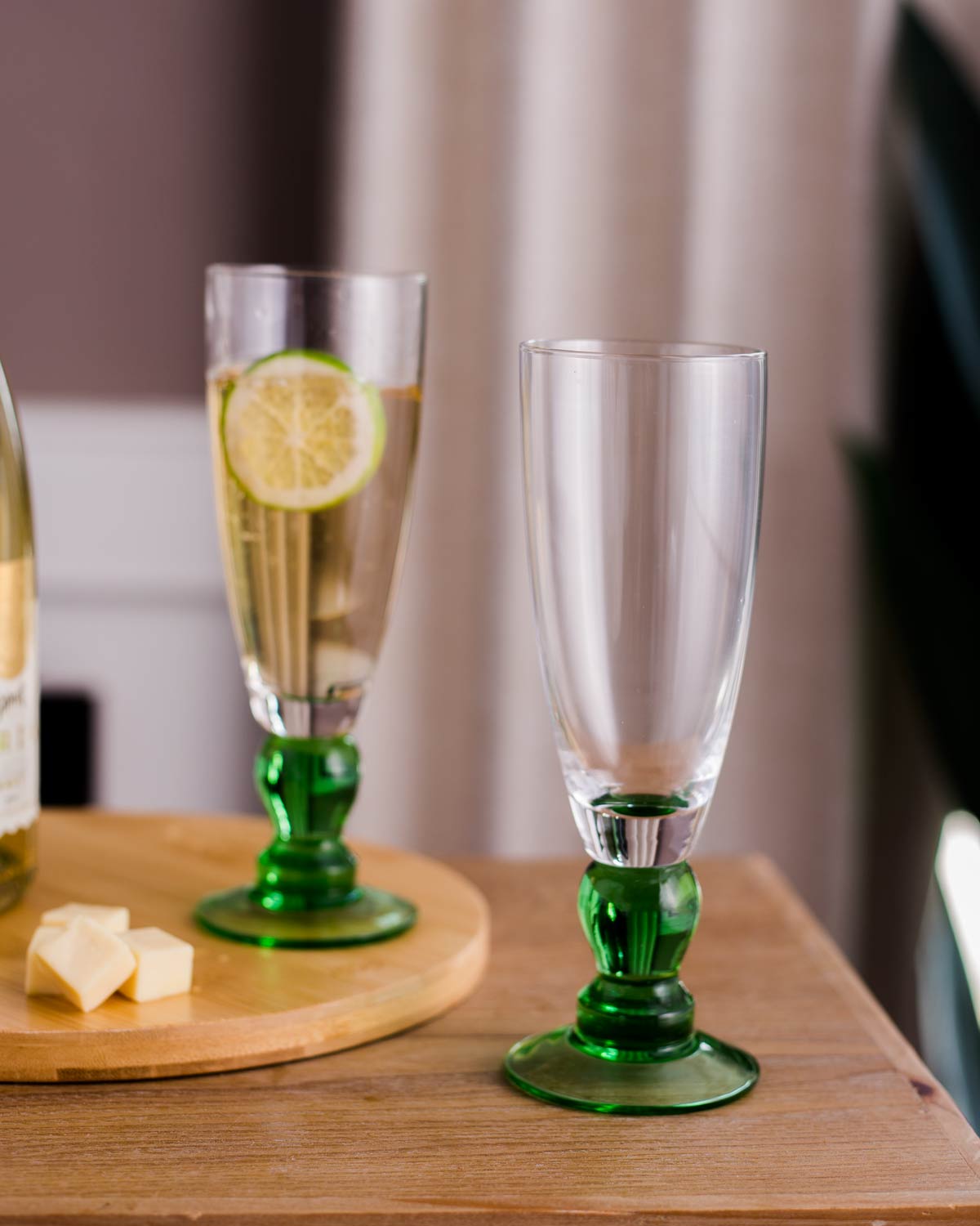 BowLift | Swirl Green Champagne Flute - Set of 6