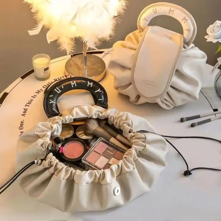 BowLift | Compact Make-up Bag with Drawstring – Elegant Storage for Travel and Everyday
