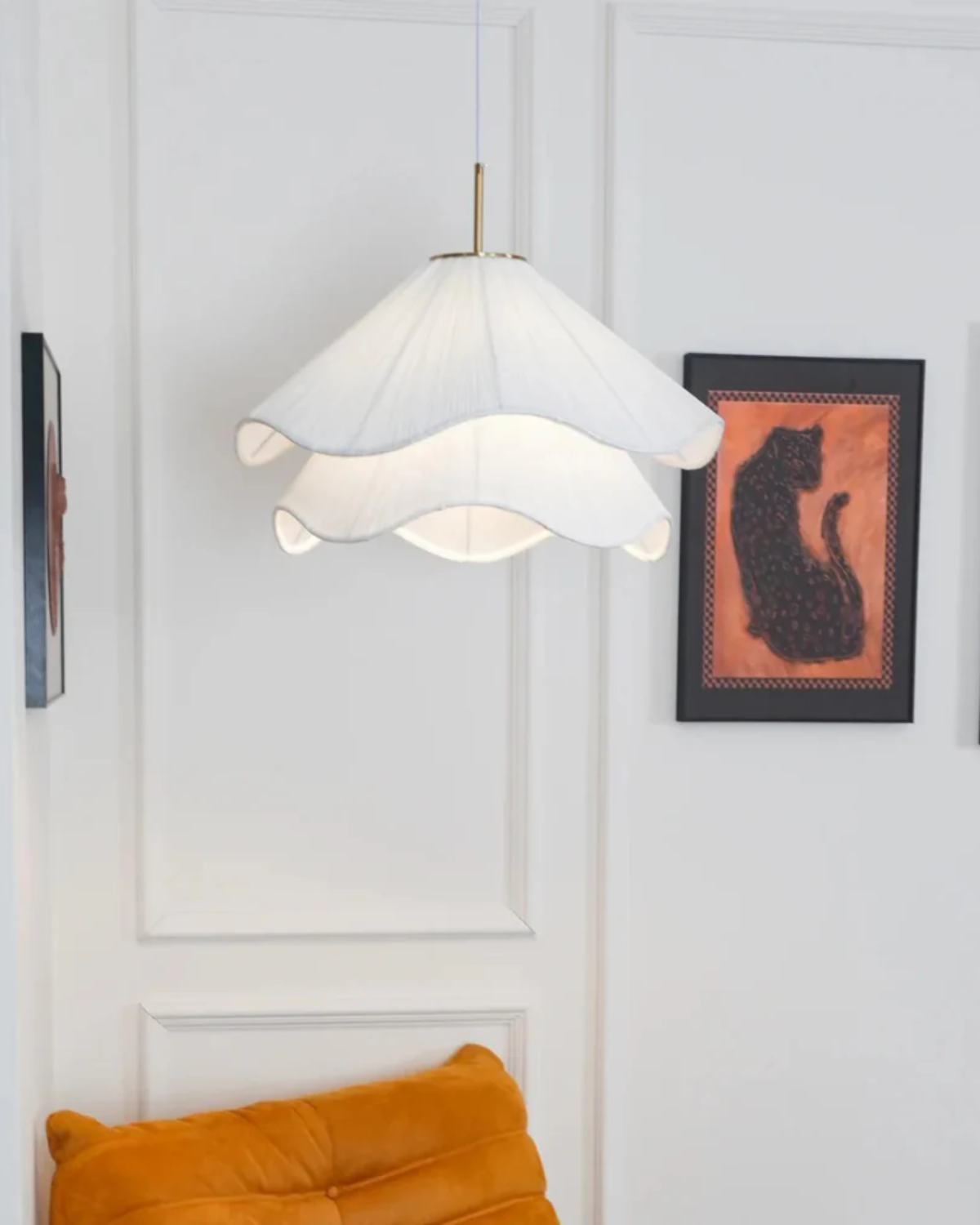 BowLift | Ceiling Lamp with Floral Pattern and Elegant Finish