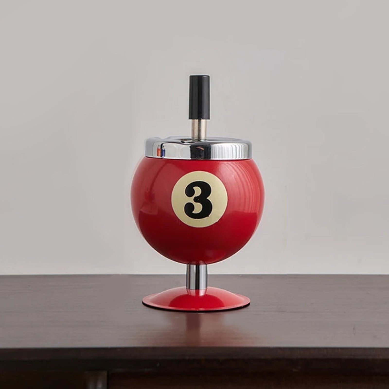 BowLift | Metal Billiard Ashtray