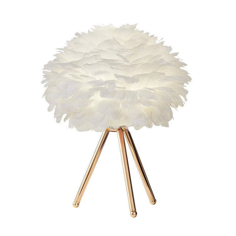 BowLift | Feather Table Lamp