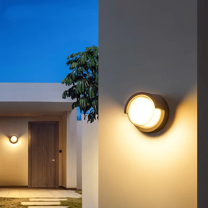 BowLift | Intelligent LED wall lamp with motion sensor & weather-resistant design