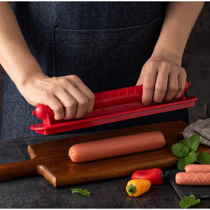 BowLift | Perfect Criss-Cross Hotdog Cutter – Juicy, evenly cooked sausages