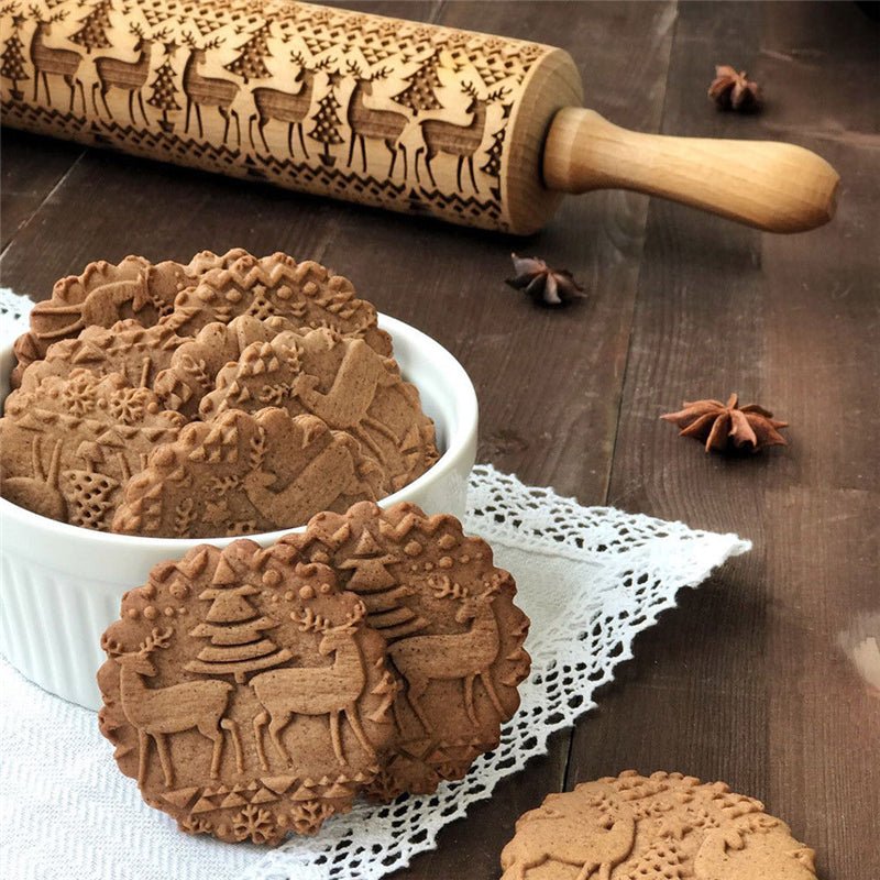 BowLift | Handmade rolling pin with decorative Christmas embossing