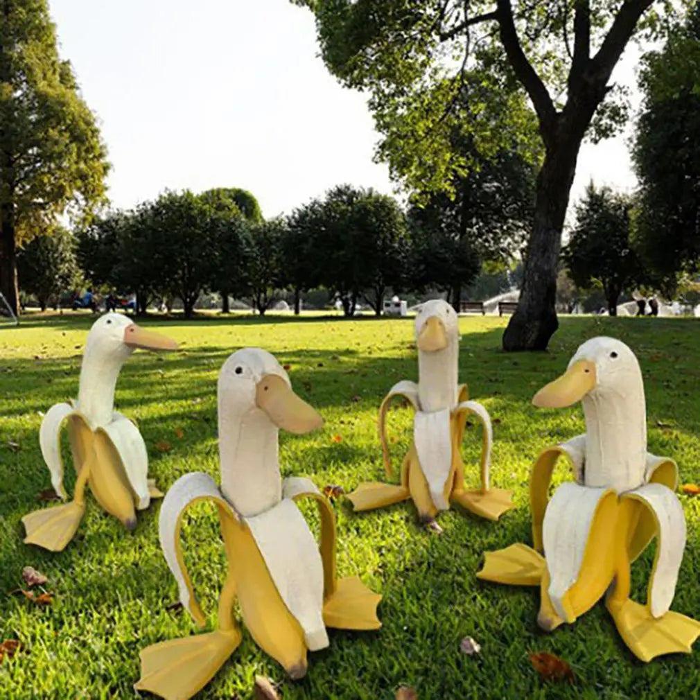 BowLift | Peeled Banana Duck Face Garden Decor