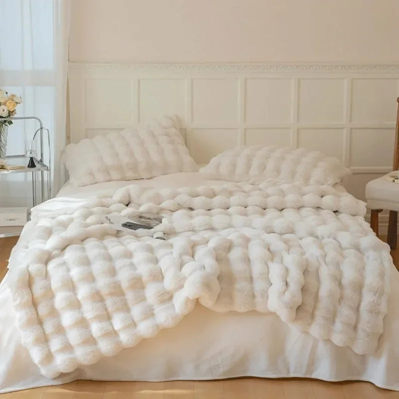 BowLift | FurLuxe | Reversible Faux Fur Blanket