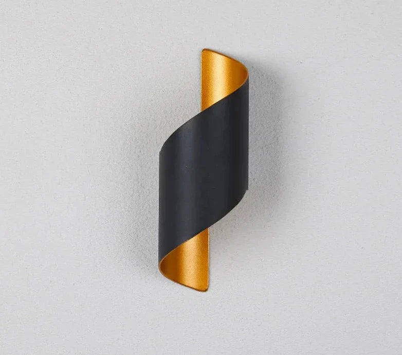 BowLift | IronEdge – Modern Wall Light Crafted from Iron and Acrylic