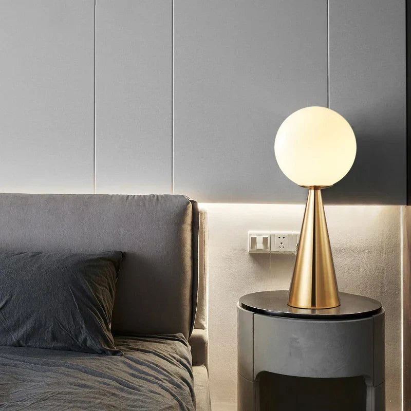 BowLift | Modern table lamp in luxurious style