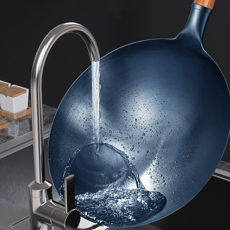 BowLift | Effortless frying pans