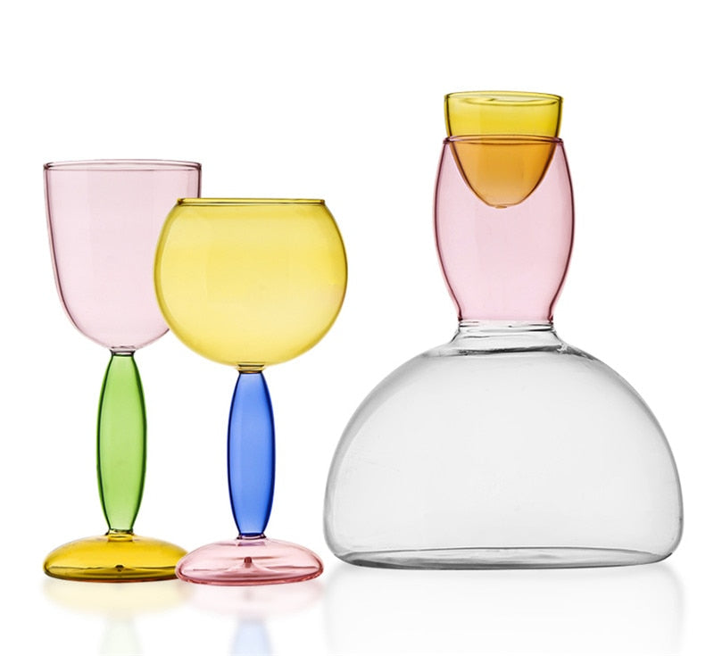 BowLift | Chalice and carafe made of colored glass by Phillips