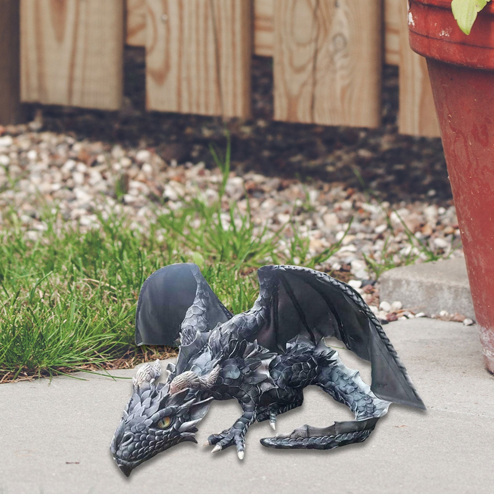 BowLift | Crouching Dragon Guardian Statue: Gothic Outdoor Decoration