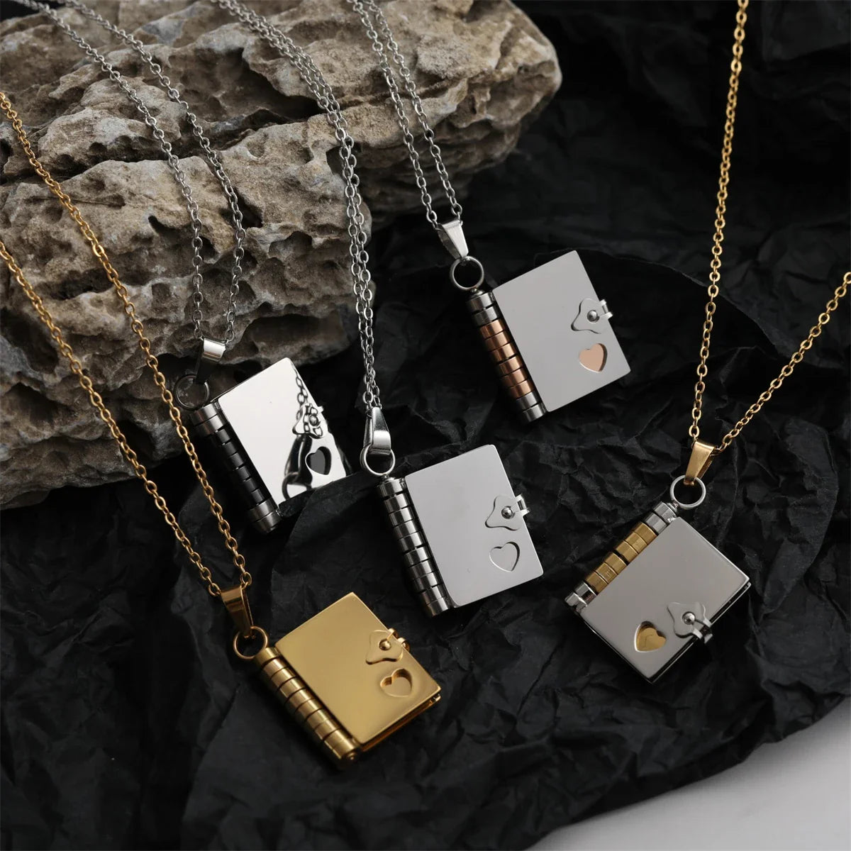 BowLift | Couple Book Pendant Necklace