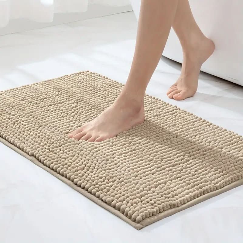 BowLift | Chenille Bath Mat with Non-Slip Backing