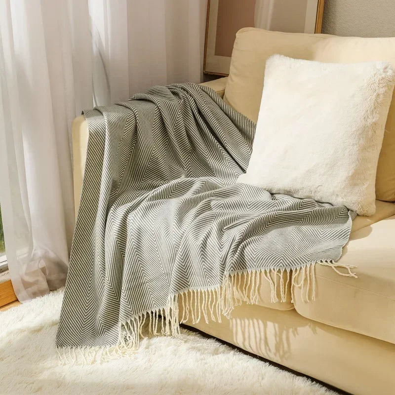 BowLift | Nordic Stripe Throw Sofa Blanket