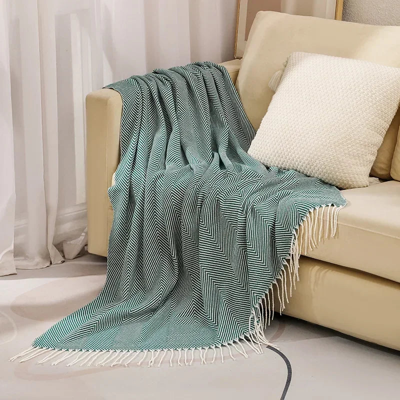 BowLift | Nordic Stripe Throw Sofa Blanket