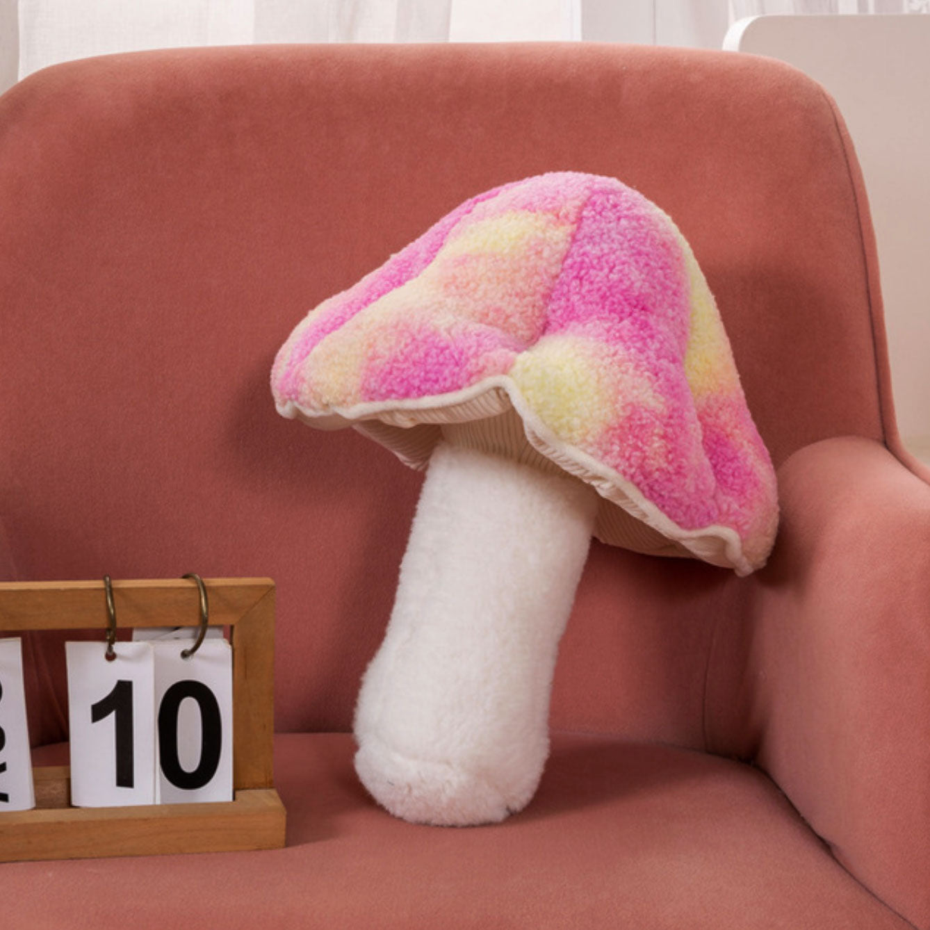 BowLift | Fluffy Mushroom Cushion