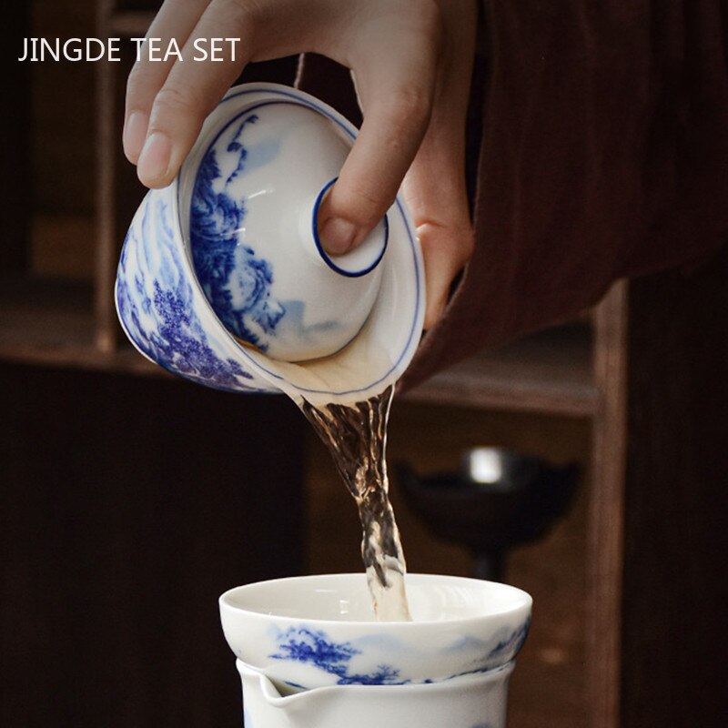 BowLift | PorceVive Gaiwan Tea Cup | Handcrafted Porcelain with Landscape Pattern | Chinese Tea Set with Lid