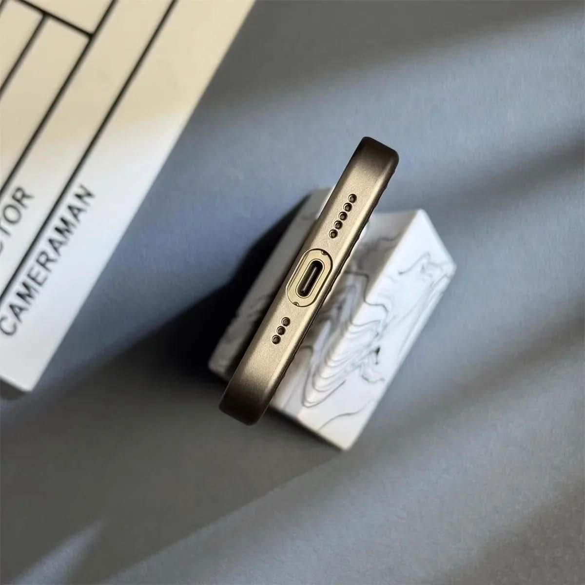 BowLift | Slim Shockproof iPhone Case – Ultra-Thin & Durable