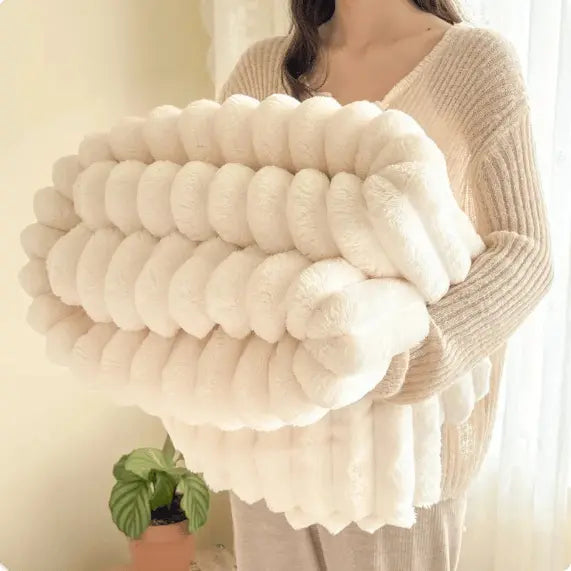 BowLift | Ultra-soft flannel milk velvet blanket for cozy warmth