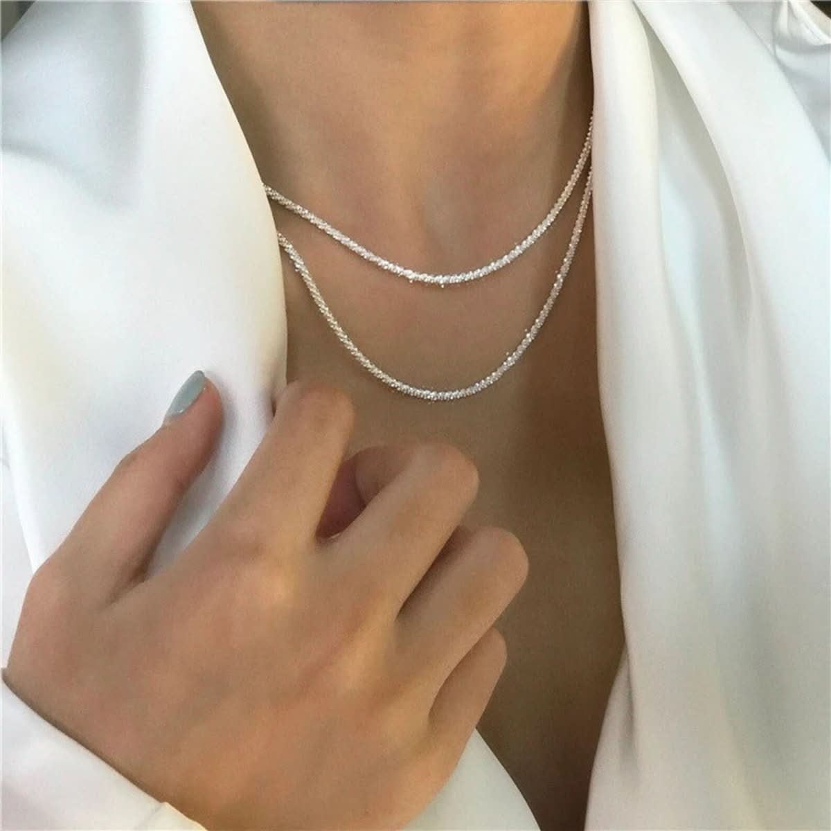 BowLift | Delicate necklace set in 925 silver for elegant style
