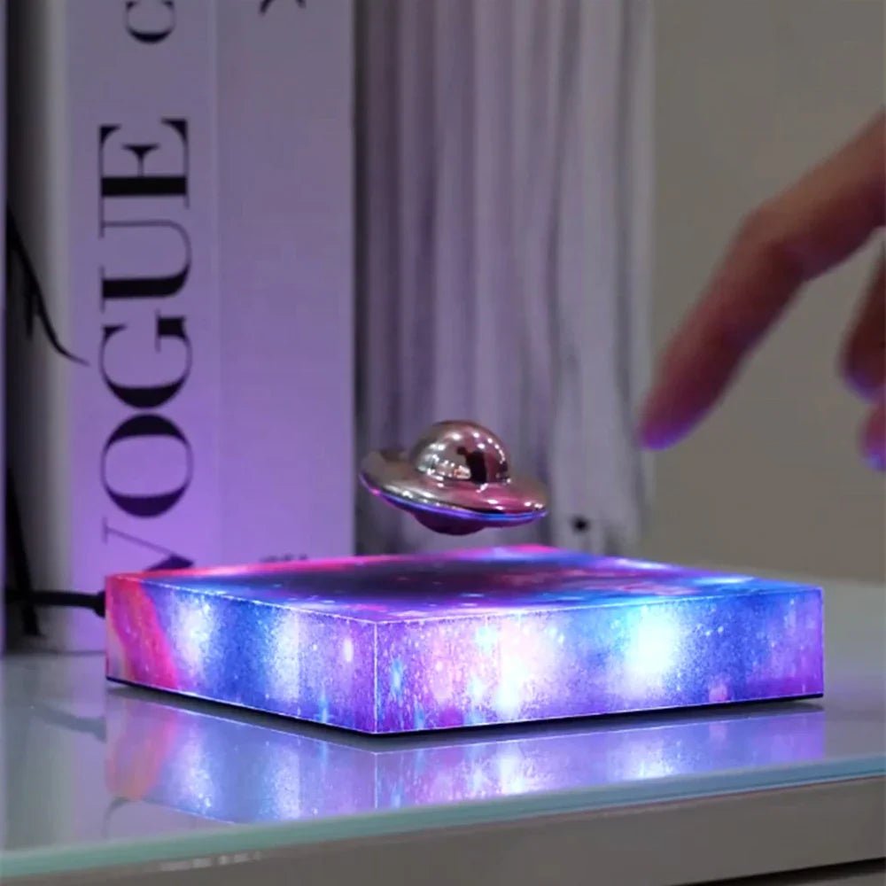 BowLift | ASTROGLOW – Magnetic Levitating Spaceship LED Night Lamp
