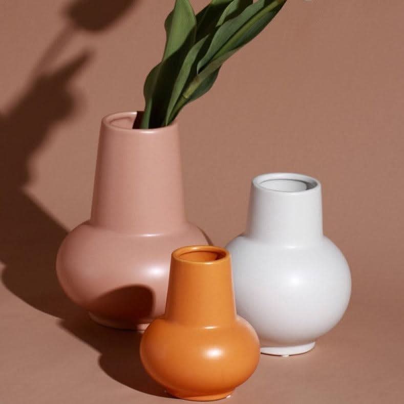 BowLift | AREVA – Elegant ceramic vase for stylish accents