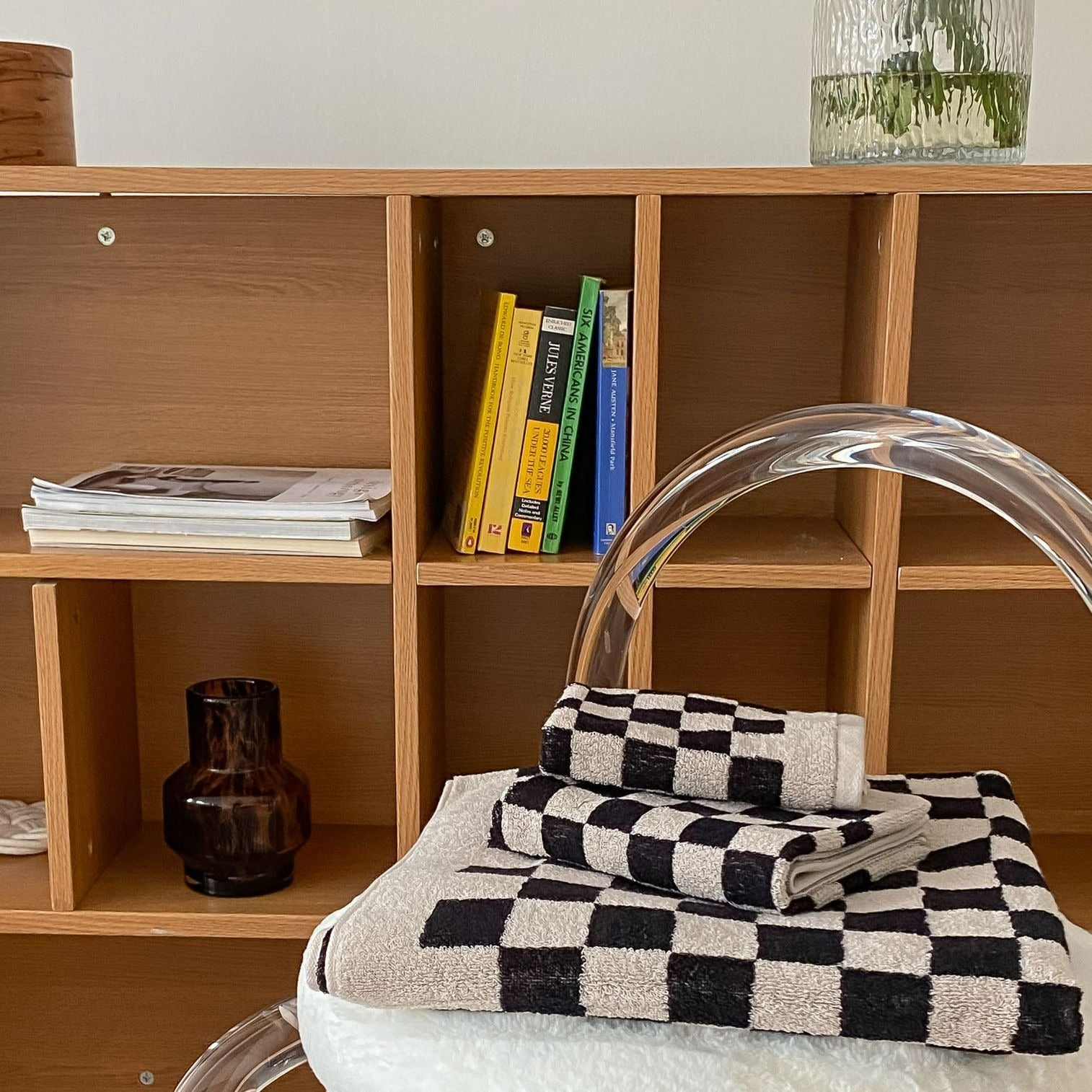 BowLift | Checkerboard Plus Towel Collection