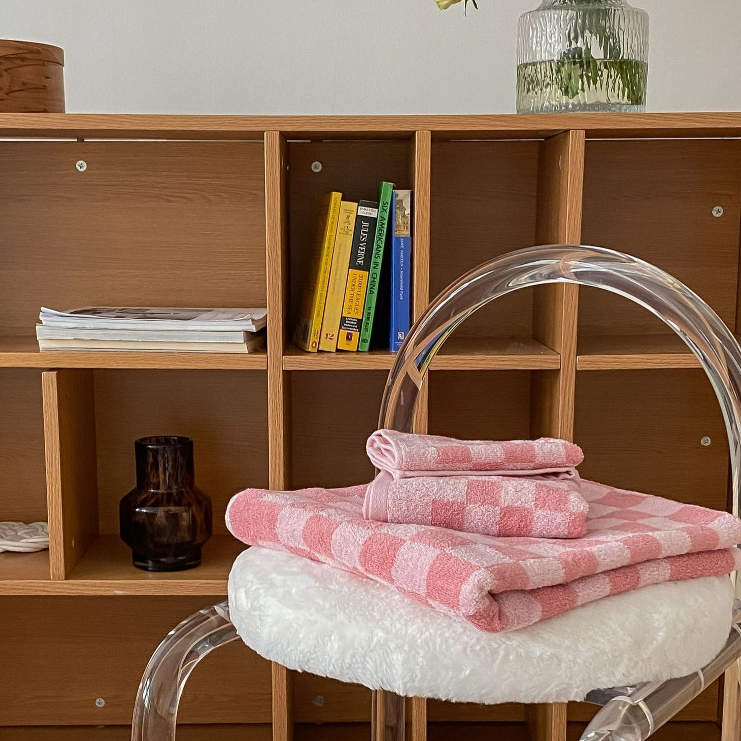 BowLift | Checkerboard Plus Towel Collection