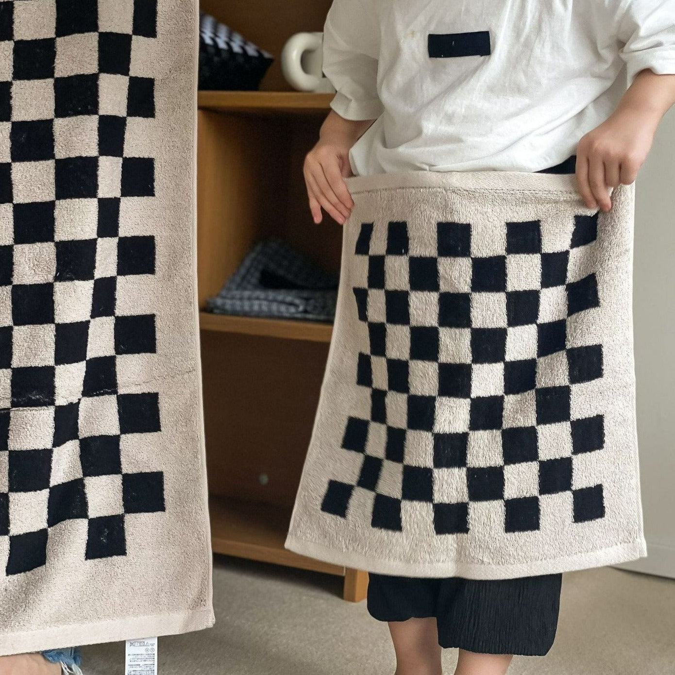 BowLift | Checkerboard Plus Towel Collection