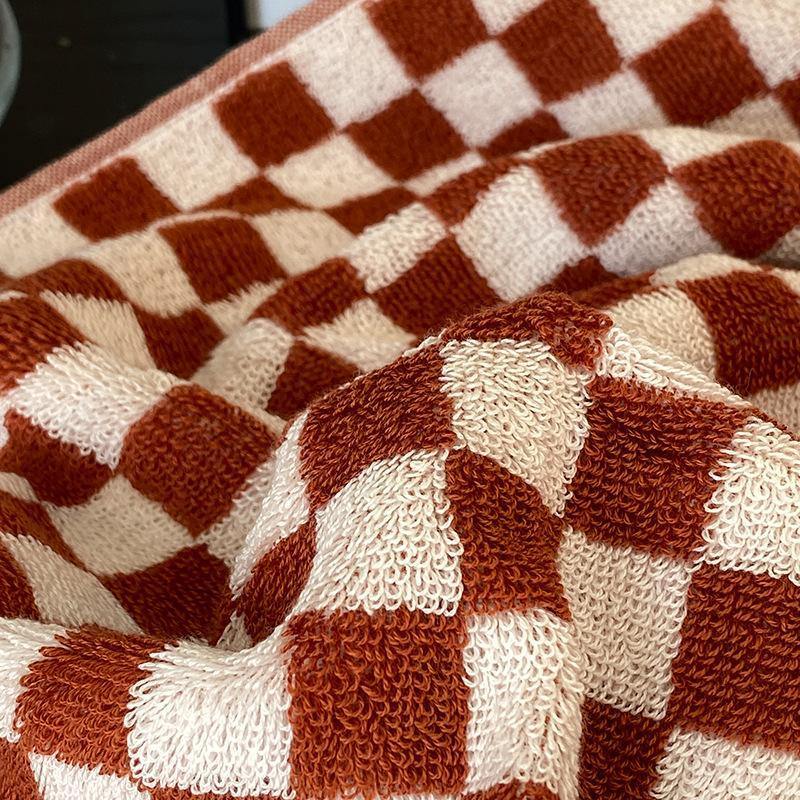 BowLift | Classic Checkerboard Towel Collection