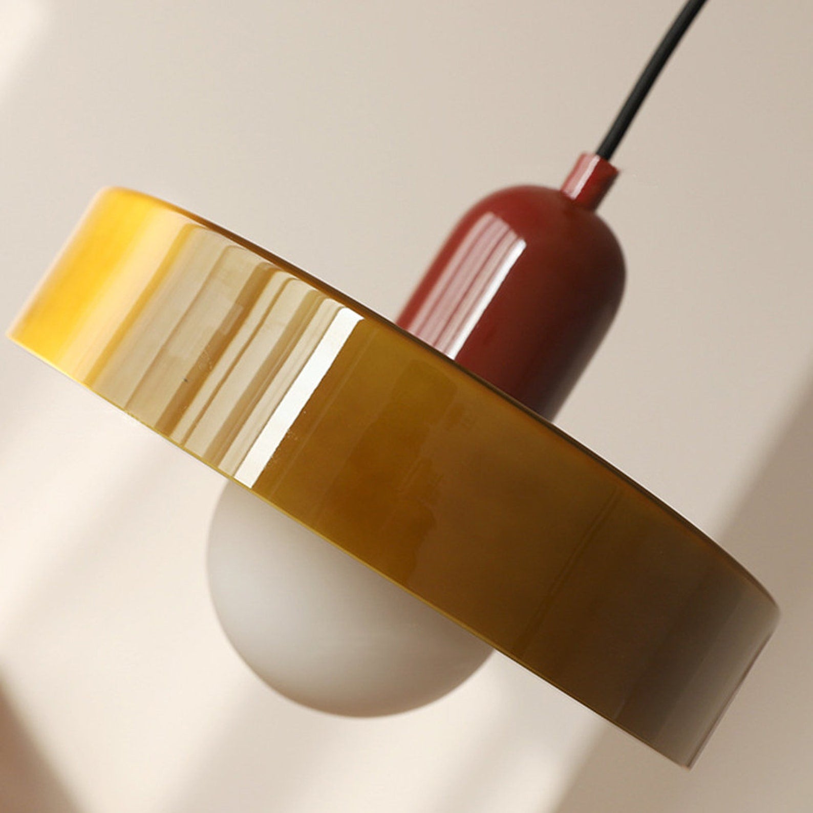 BowLift | Coloured Glass Pendant Light – BauLume