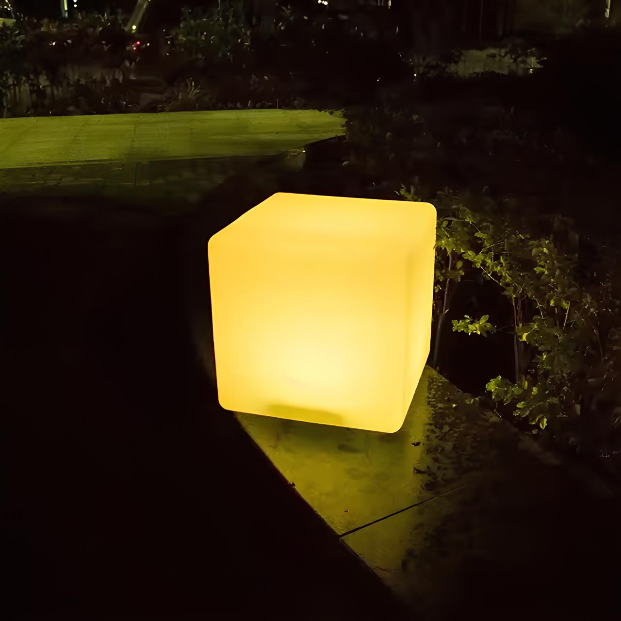 BowLift | Cube Garden Light - LumaCube