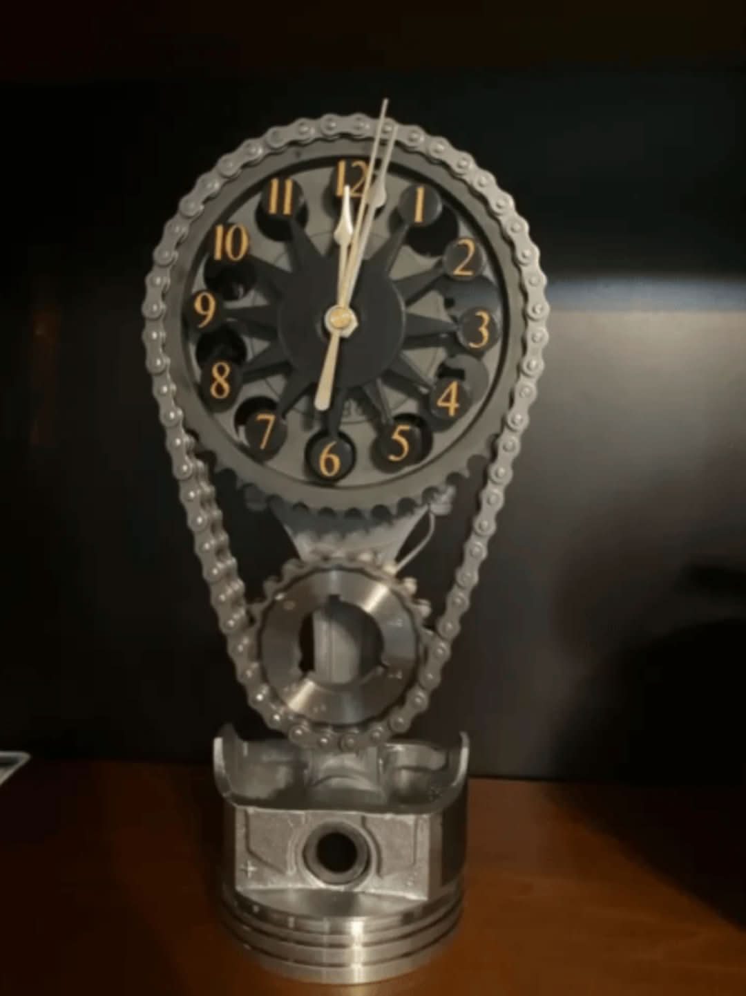 BowLift | The Gear Clock