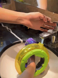 BowLift | Electric Wrist Ring Water Gun Blaster