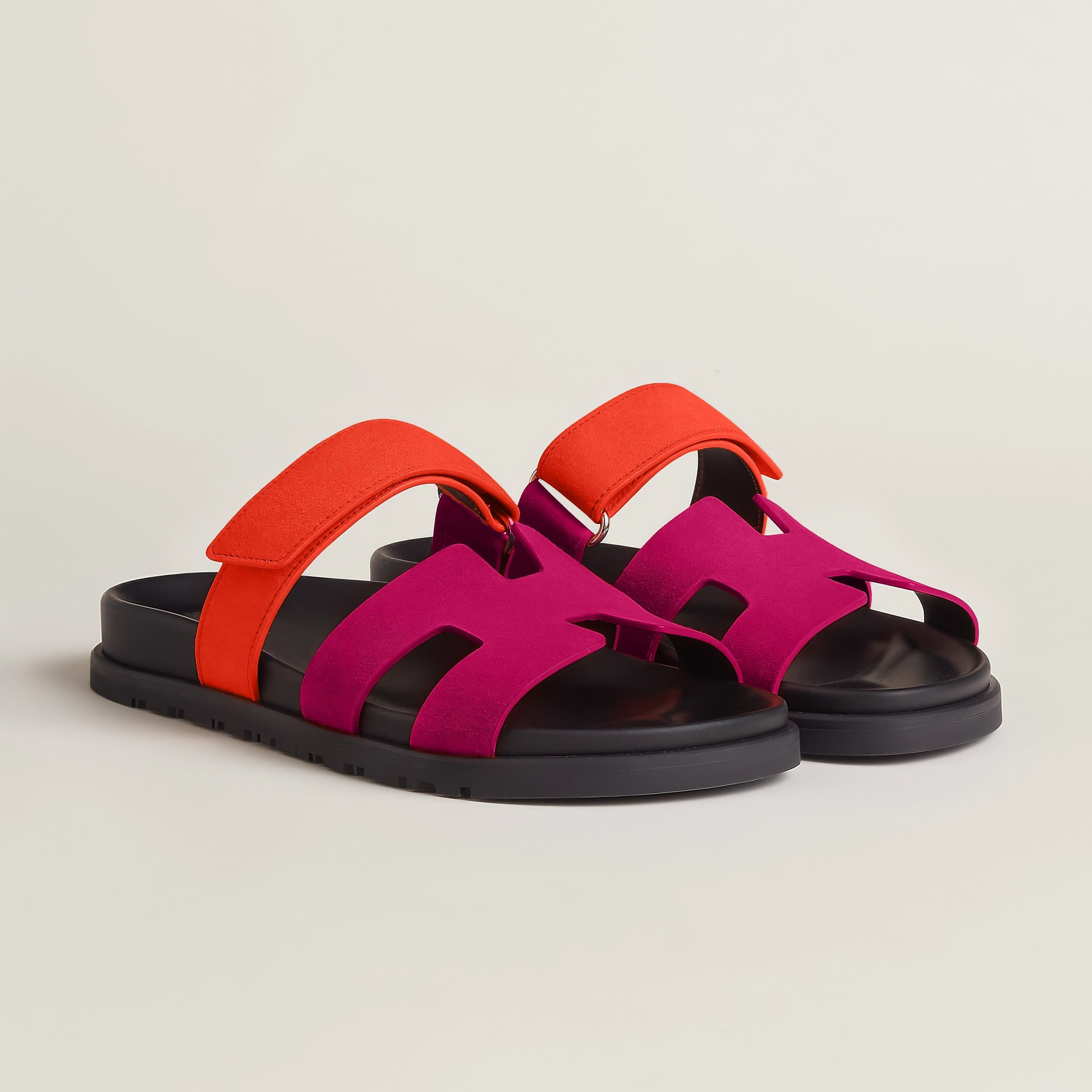 BowLift | Fashionable Leather Sandals