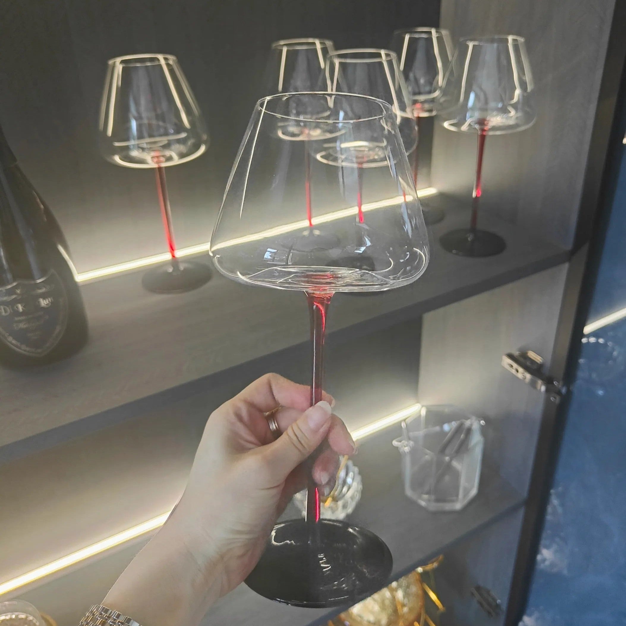 BowLift | The wine glass with large capacity
